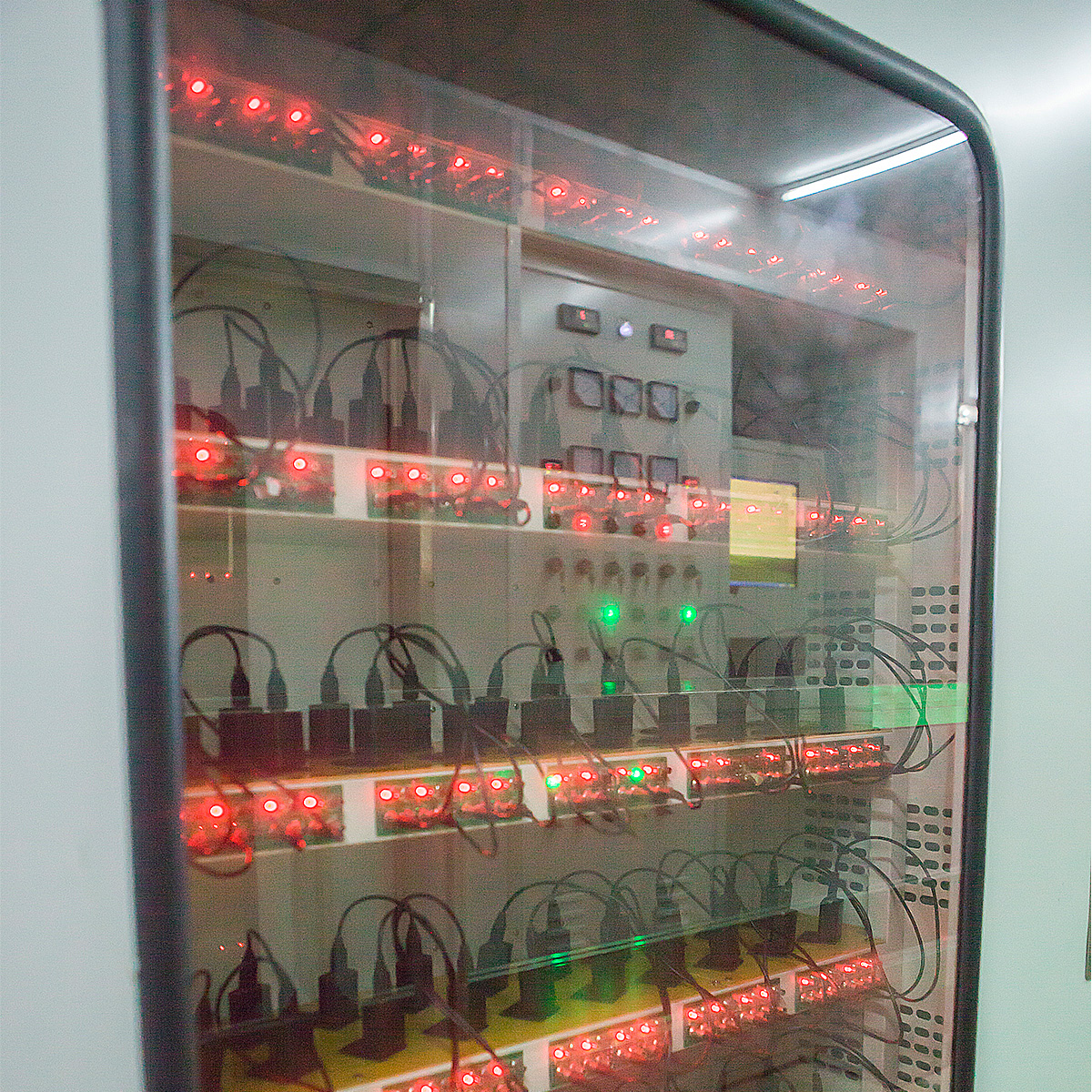 如何預防電源適配器老化，延長電源壽命